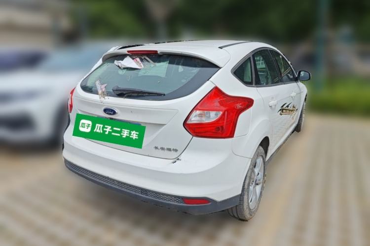 Used Ford Focus 2015 Hatchback 1.6L Manual Comfort Edition Rear Right 45 Deg