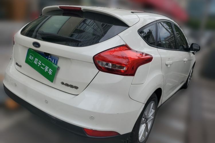 Used Ford Focus 2015 Hatchback 1.6L Automatic Fashion Edition Rear Right 45 Deg