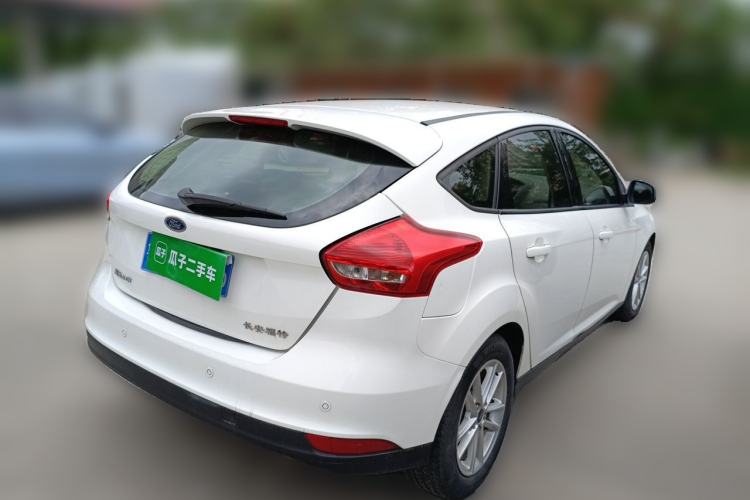 Used Ford Focus 2015 Hatchback 1.6L Automatic Fashion Edition Rear Right 45 Deg