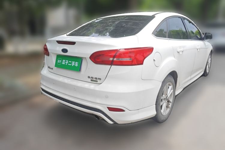 Used Ford Focus 2015 Sedan EcoBoost 180 Automatic Elite Model Rear Right 45 Deg