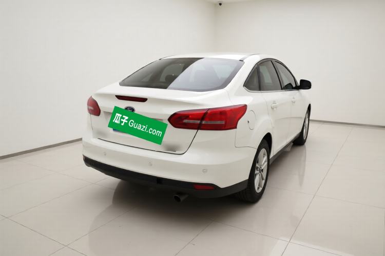 Used Ford Focus 2015 Sedan EcoBoost 180 Automatic Elite Model Rear Right 45 Deg