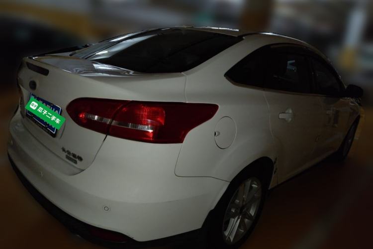 Used Ford Focus 2015 Sedan EcoBoost 180 Automatic Elite Model Rear Right 45 Deg