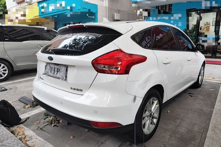 Used Ford Focus 2015 Hatchback 1.6L Automatic Fashion Edition Rear Right 45 Deg