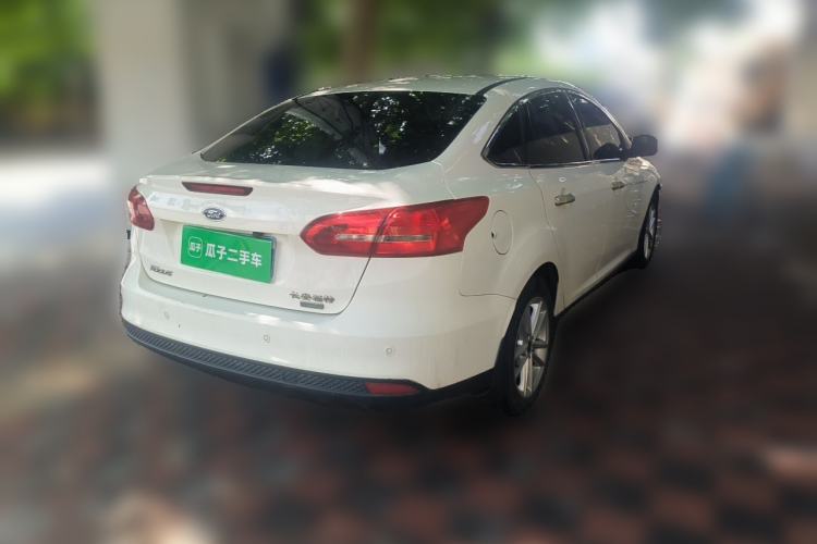 Used Ford Focus 2015 Sedan EcoBoost 125 Manual – Ultra-Style Edition Rear Right 45 Deg