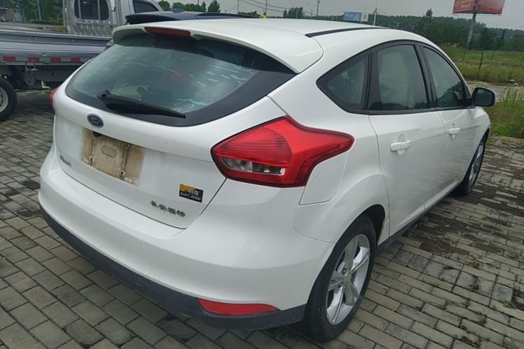 Used Ford Focus 2015 Hatchback 1.6L Automatic Comfort Model Rear Right 45 Deg