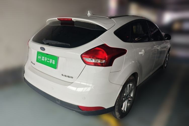 Used Ford Focus 2015 Hatchback 1.6L Automatic Fashion Edition Rear Right 45 Deg