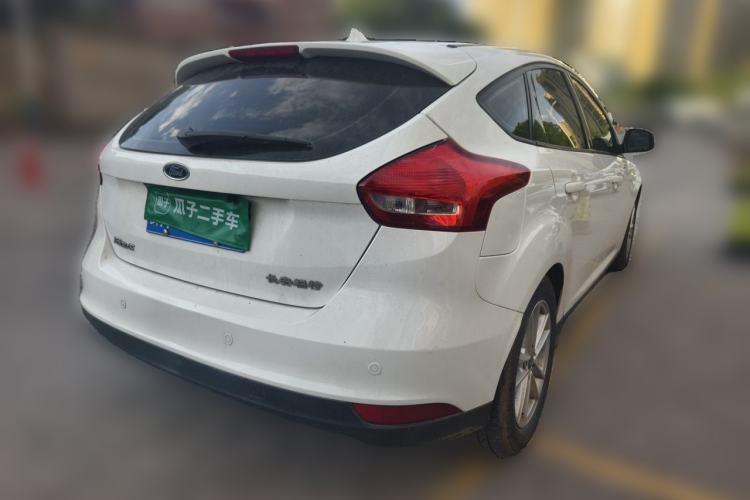 Used Ford Focus 2015 Hatchback 1.6L Automatic Fashion Edition Rear Right 45 Deg