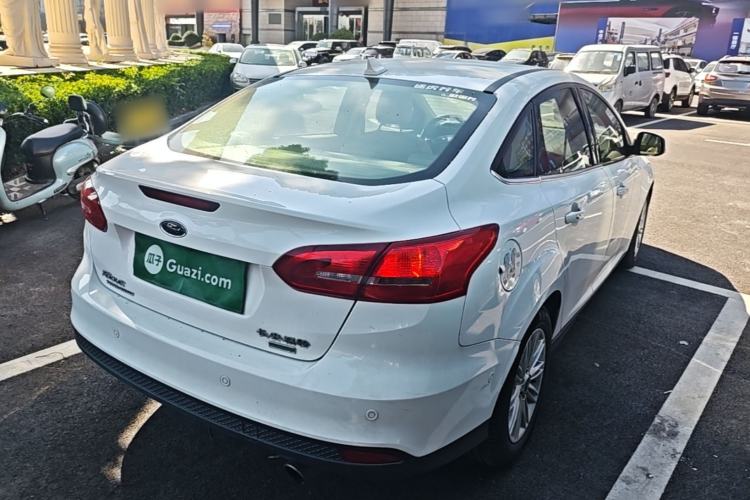 Used Ford Focus 2015 Sedan EcoBoost 180 Automatic Flagship Model Rear Right 45 Deg