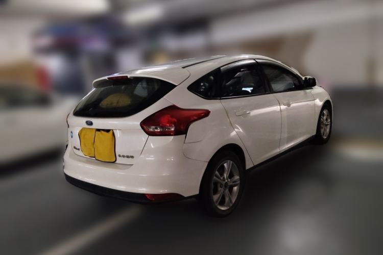 Used Ford Focus 2015 Hatchback 1.6L Automatic Comfort Model Rear Right 45 Deg