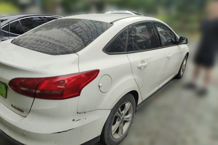 Used Ford Focus 2015 Sedan 1.6L Automatic Comfort Model Rear Right 45 Deg