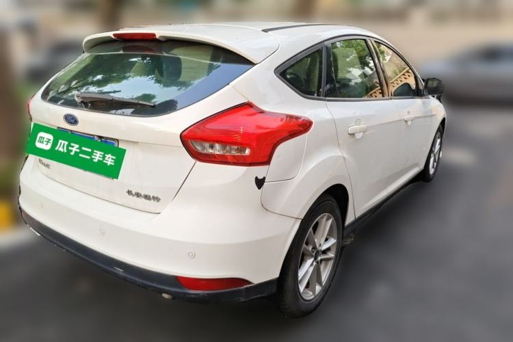 Used Ford Focus 2015 Hatchback 1.6L Automatic Fashion Edition Rear Right 45 Deg
