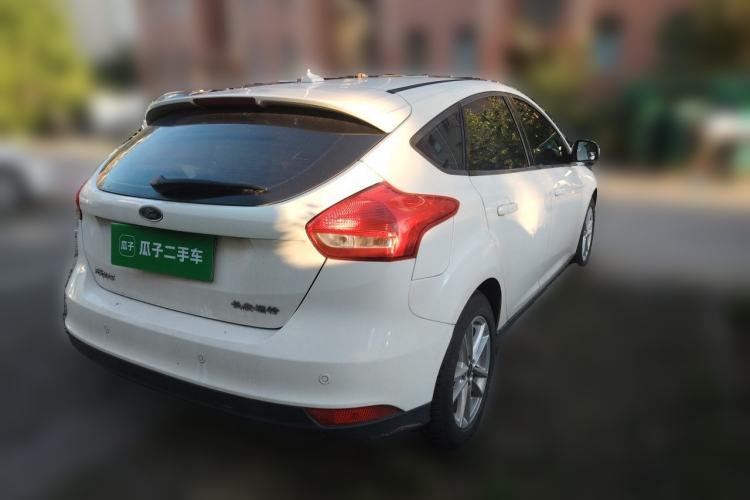 Used Ford Focus 2015 Hatchback 1.6L Manual Fashion Edition Rear Right 45 Deg