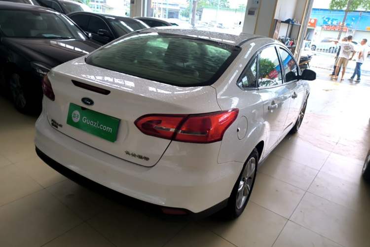 Used Ford Focus 2015 Sedan 1.6L Automatic Comfort Model Rear Right 45 Deg