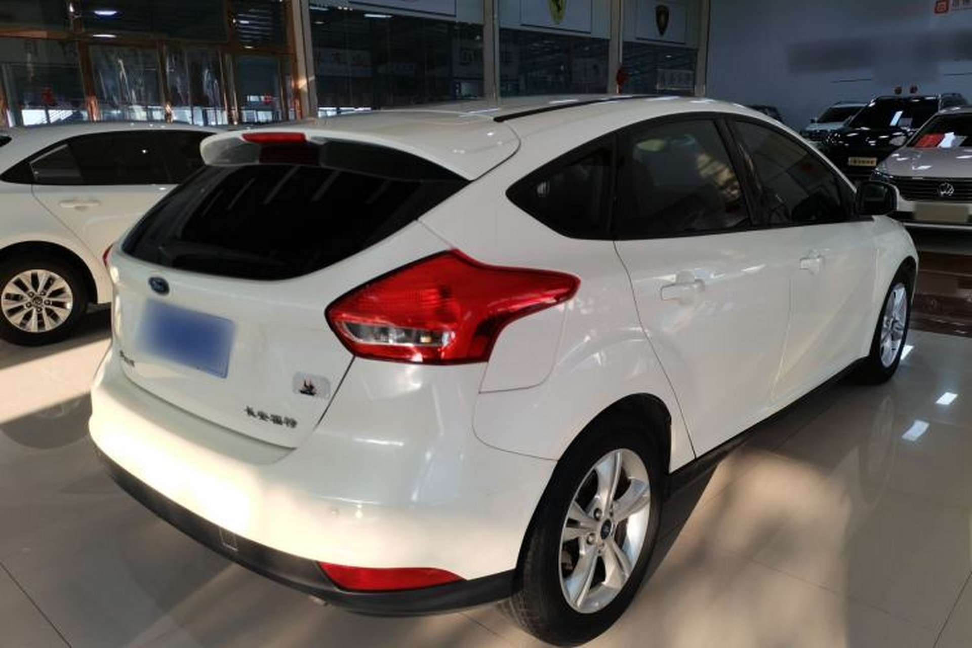 Used Ford Focus 2015 Hatchback 1.6L Automatic Comfort Model Rear Right 45 Deg