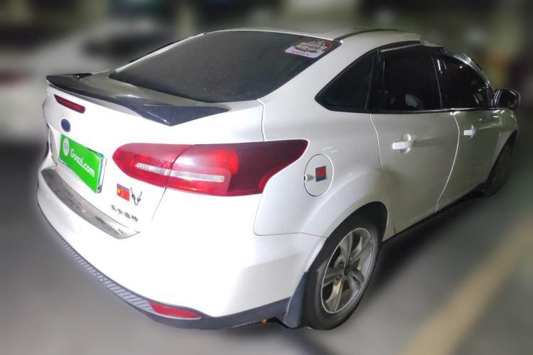 Used Ford Focus 2015 Sedan 1.6L Automatic Comfort Model Rear Right 45 Deg