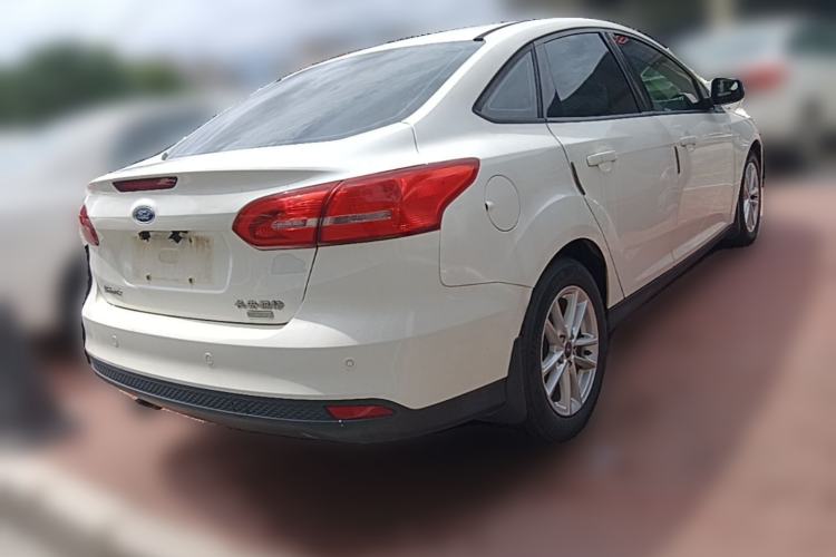 Used Ford Focus 2015 Sedan EcoBoost 125 Automatic Supreme Style Edition Rear Right 45 Deg