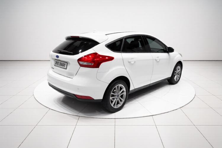 Used Ford Focus 2015 Hatchback 1.6L Automatic Fashion Edition Rear Right 45 Deg
