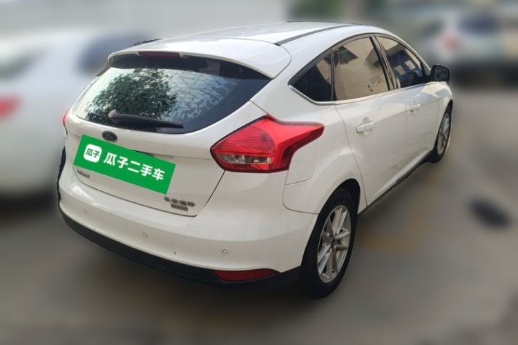 Used Ford Focus 2015 Hatchback EcoBoost 180 Automatic Elite Model Rear Right 45 Deg