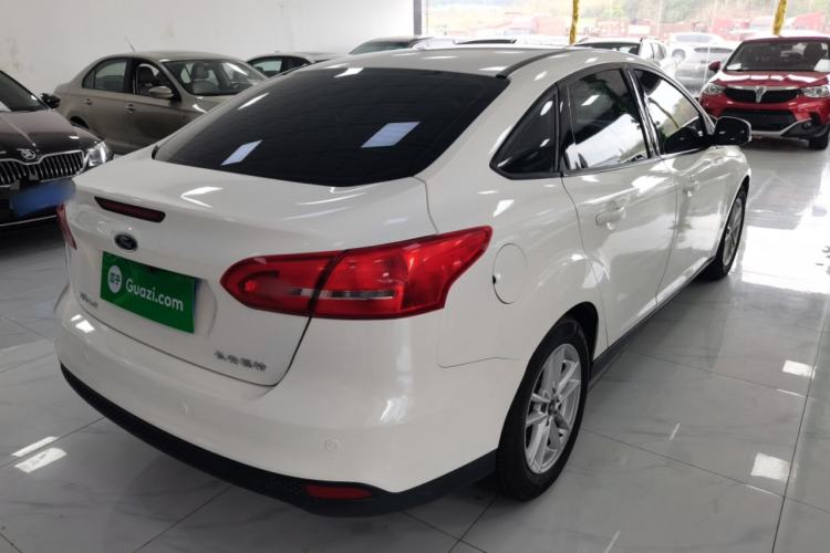 Used Ford Focus 2015 Sedan 1.6L Automatic Trend Model Rear Right 45 Deg