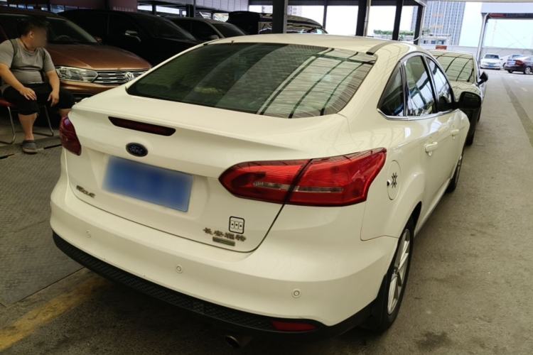Used Ford Focus 2015 Sedan EcoBoost 180 Automatic Elite Model Rear Right 45 Deg