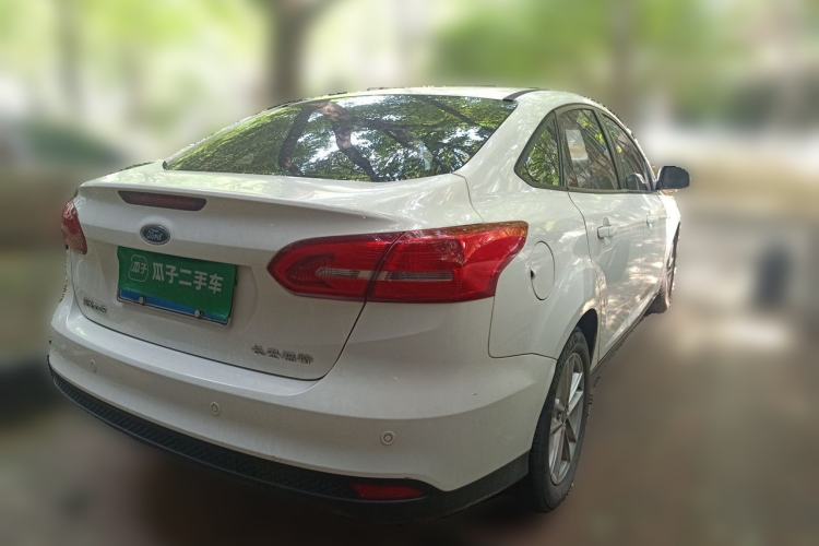 Used Ford Focus 2015 Sedan 1.6L Automatic Trend Model Rear Right 45 Deg