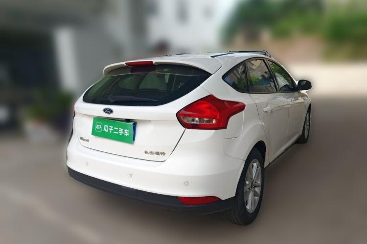 Used Ford Focus 2015 Hatchback 1.6L Automatic Fashion Edition Rear Right 45 Deg