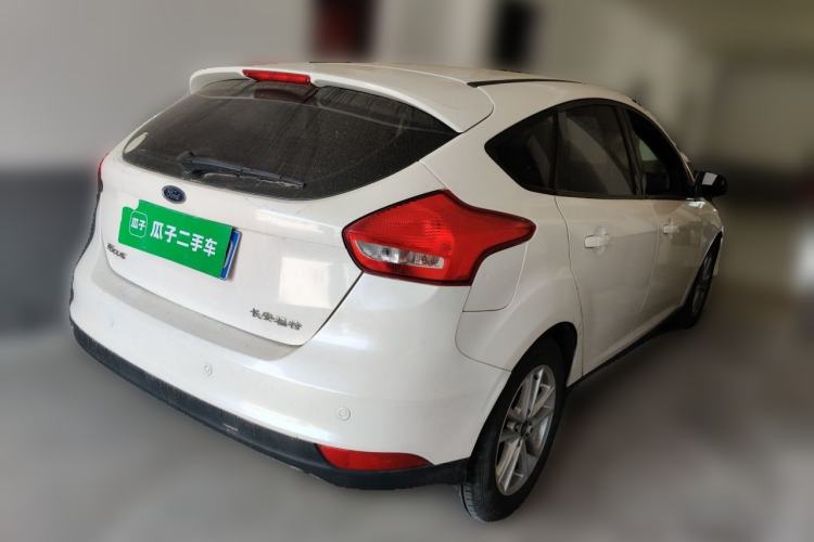 Used Ford Focus 2015 Hatchback 1.6L Automatic Fashion Edition Rear Right 45 Deg
