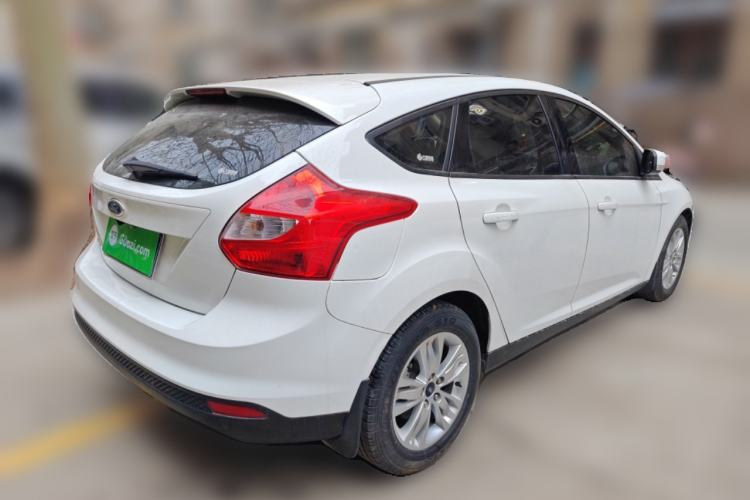 Used Ford Focus 2015 Hatchback 1.6L Manual Comfort Edition Rear Right 45 Deg