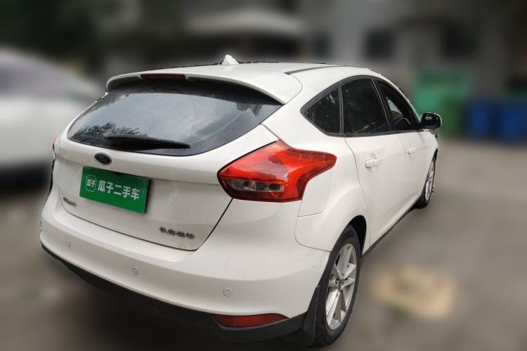 Used Ford Focus 2015 Hatchback 1.6L Automatic Fashion Edition Rear Right 45 Deg