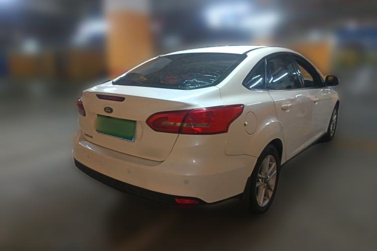 Used Ford Focus 2015 Sedan 1.6L Manual Fashion Edition Rear Right 45 Deg