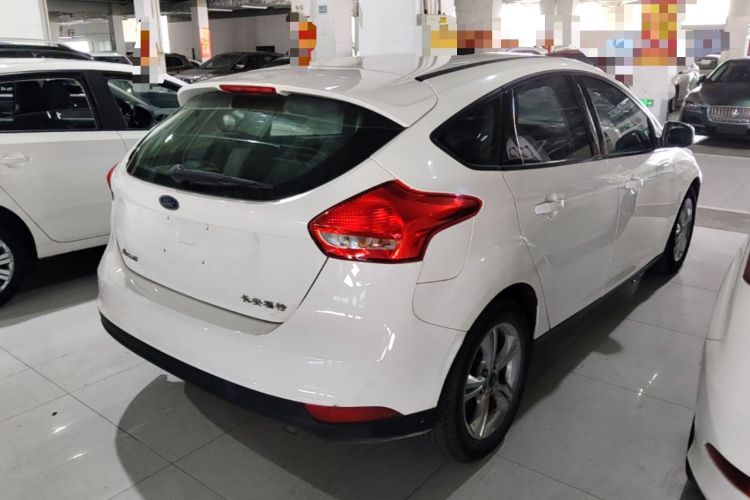 Used Ford Focus 2015 Hatchback 1.6L Manual Comfort Edition Rear Right 45 Deg
