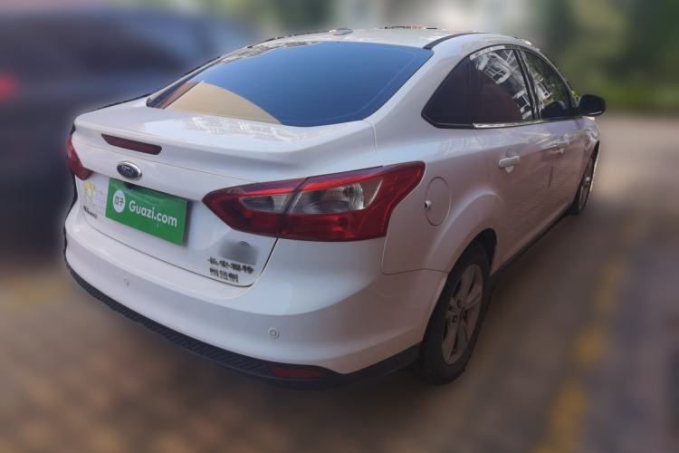 Used Ford Focus 2015 Sedan 1.6L Automatic Trend Model Rear Right 45 Deg