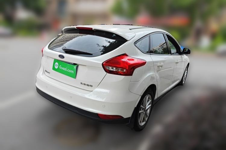 Used Ford Focus 2015 Hatchback 1.6L Automatic Fashion Edition Rear Right 45 Deg