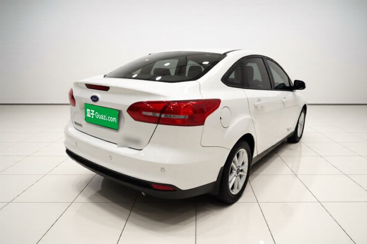 Used Ford Focus 2015 Sedan 1.6L Automatic Trend Model Rear Right 45 Deg