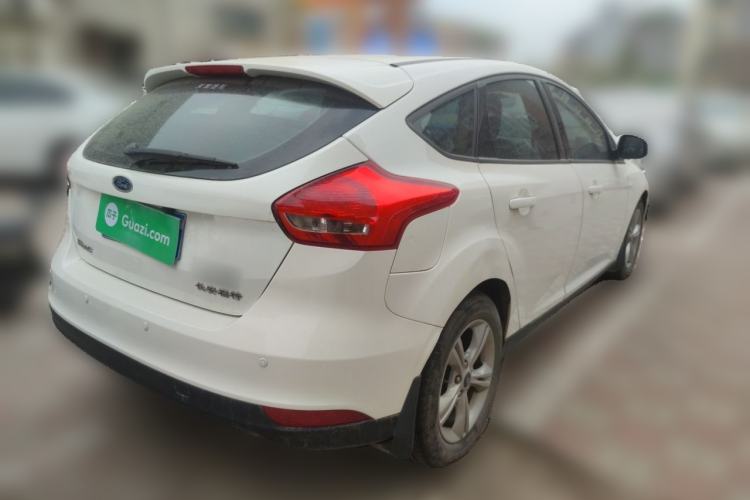 Used Ford Focus 2015 Hatchback 1.6L Automatic Comfort Model Rear Right 45 Deg