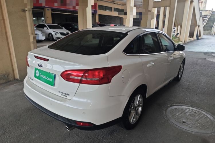 Used Ford Focus 2015 Sedan EcoBoost 180 Automatic Elite Model Rear Right 45 Deg