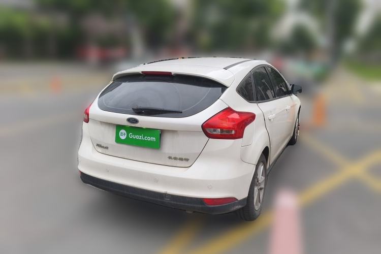 Used Ford Focus 2015 Hatchback 1.6L Automatic Fashion Edition Rear Right 45 Deg
