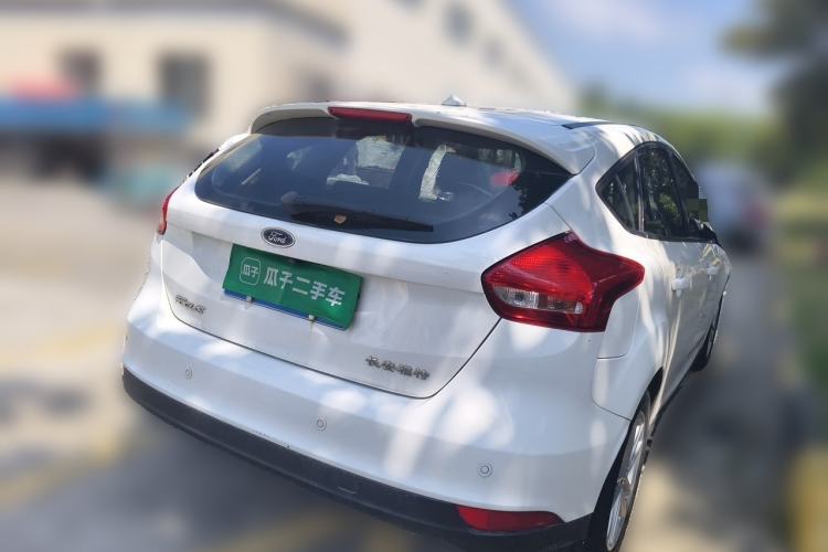 Used Ford Focus 2015 Hatchback 1.6L Automatic Fashion Edition Rear Right 45 Deg