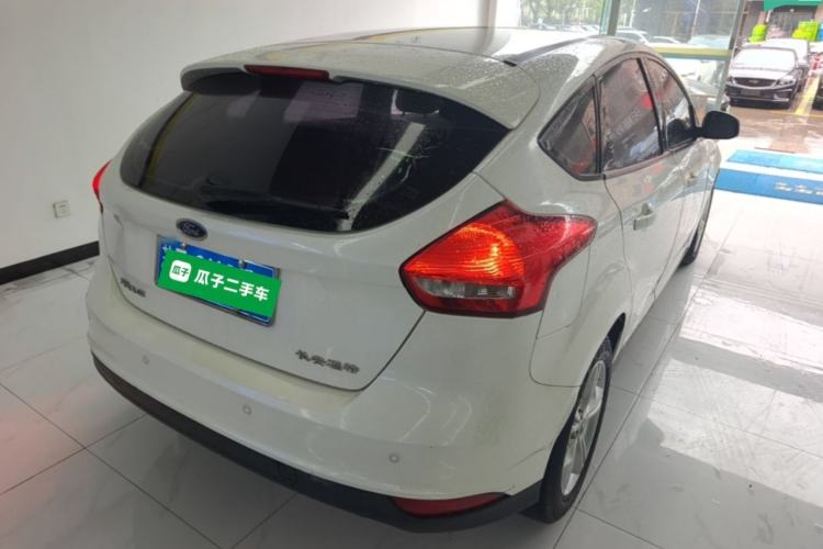Used Ford Focus 2015 Hatchback 1.6L Automatic Comfort Model Rear Right 45 Deg
