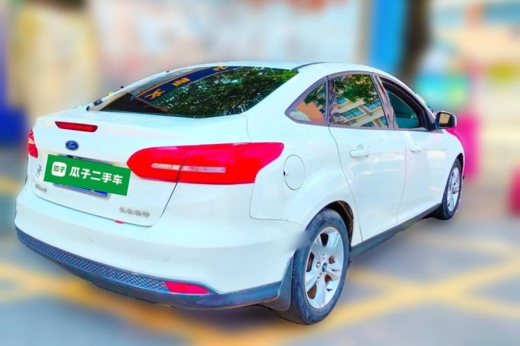 Used Ford Focus 2015 Sedan 1.6L Manual Comfort Model Rear Right 45 Deg