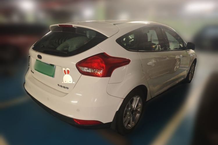 Used Ford Focus 2015 Hatchback 1.6L Automatic Fashion Edition Rear Right 45 Deg