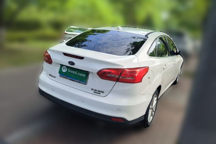 Used Ford Focus 2015 Sedan EcoBoost 180 Automatic Elite Model Rear Right 45 Deg