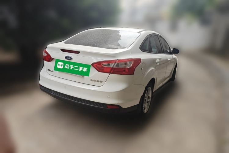 Used Ford Focus 2015 Sedan 1.6L Automatic Trend Model Rear Right 45 Deg