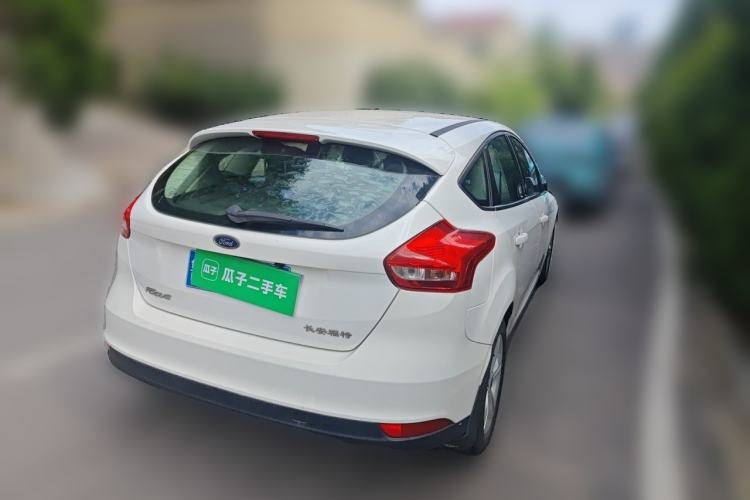 Used Ford Focus 2015 Hatchback 1.6L Automatic Comfort Model Rear Right 45 Deg