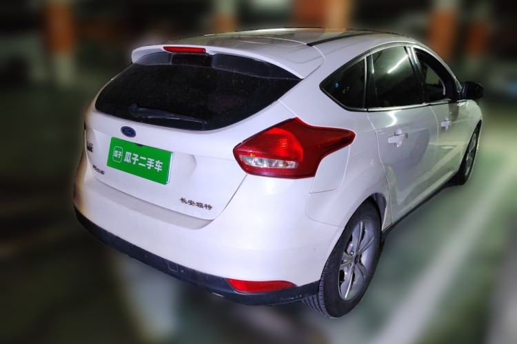 Used Ford Focus 2015 Hatchback 1.6L Automatic Comfort Model Rear Right 45 Deg