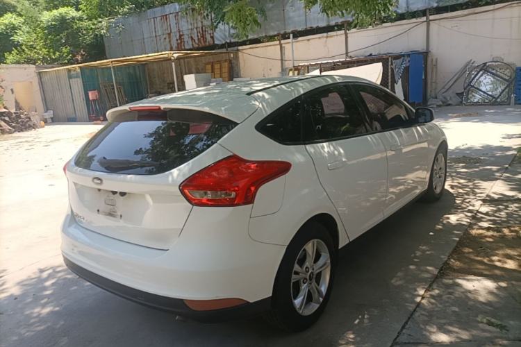 Used Ford Focus 2015 Hatchback 1.6L Automatic Comfort Model Rear Right 45 Deg