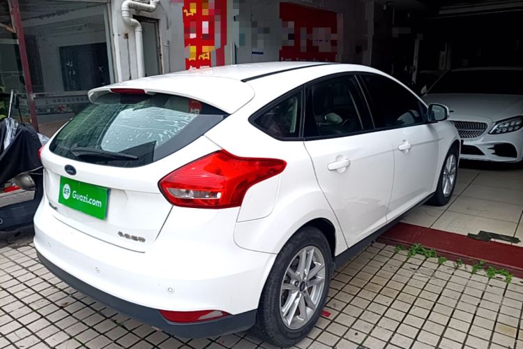 Used Ford Focus 2015 Hatchback 1.6L Automatic Fashion Edition Rear Right 45 Deg