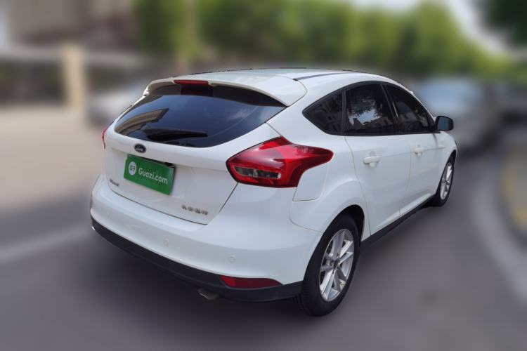 Used Ford Focus 2015 Hatchback 1.6L Automatic Fashion Edition Rear Right 45 Deg