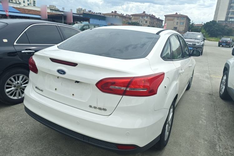 Used Ford Focus 2015 Sedan 1.6L Automatic Trend Model Rear Right 45 Deg