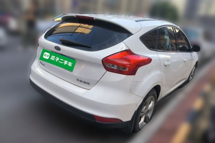 Used Ford Focus 2015 Hatchback 1.6L Automatic Comfort Model Rear Right 45 Deg
